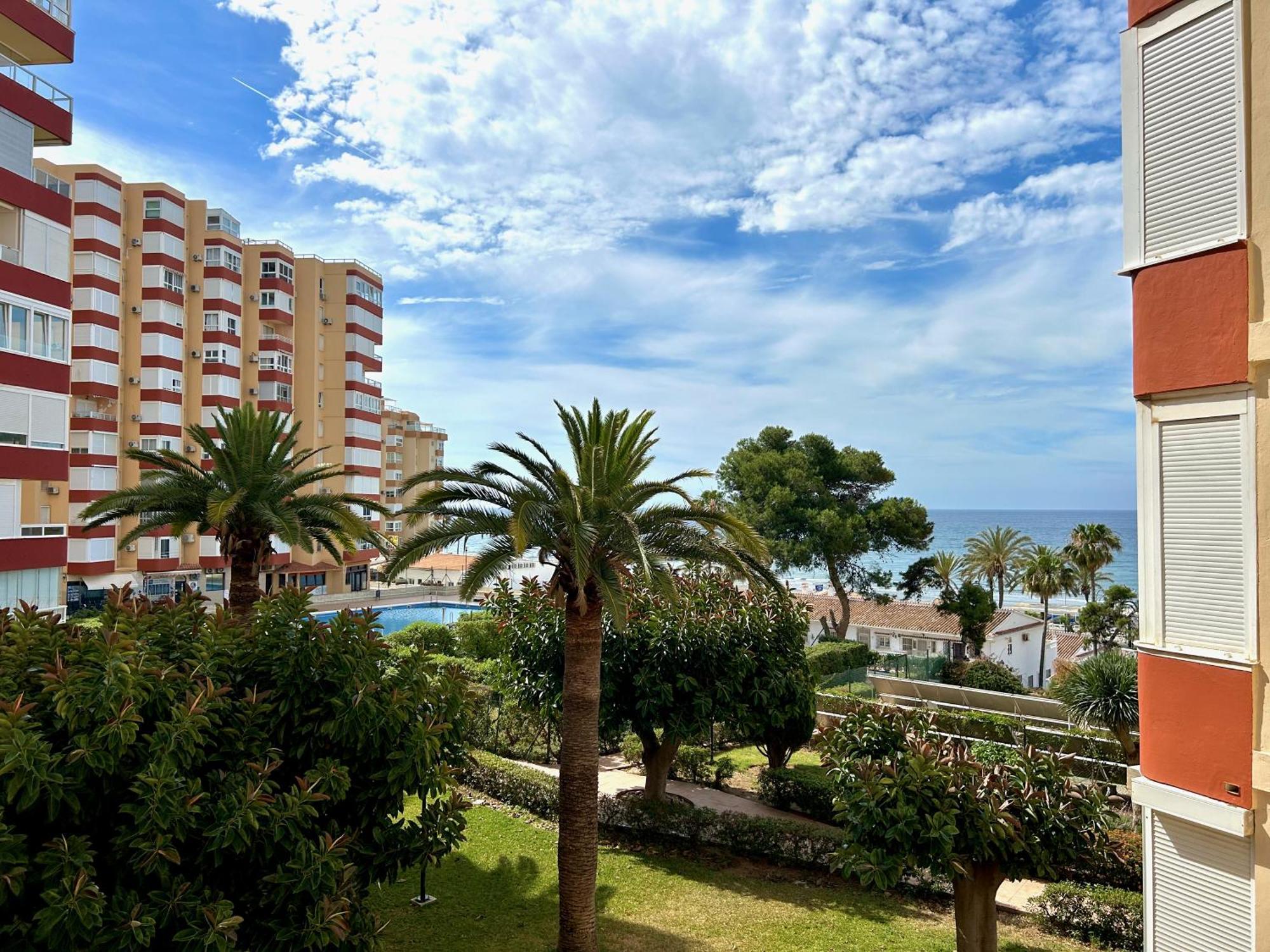 Apartamento Al Lado Del Paseo Maritimo Torrox Costa Apartment Luaran gambar